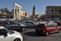  بالصور: مدينة يافا تكتظ بالنزلاء والسياح في عيد الفطر السعيد